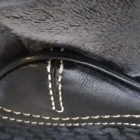 🔇 Sale $10 Coach Wristlet - Picture 4 of 7